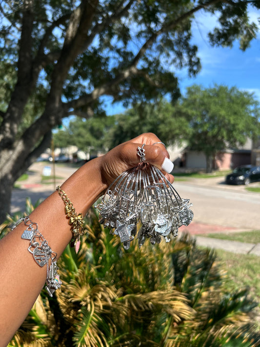 5 Piece Freestyle Charm Bangle Stack Limited! ✨(Ready to Ship)